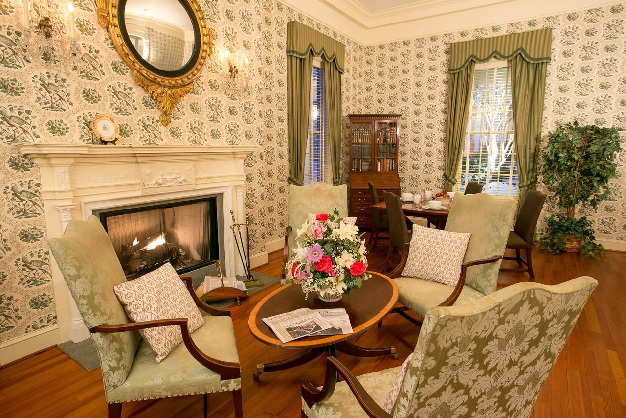 Berry Hill Hotell South Boston Exteriör bild